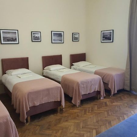 Hello Aparthotels Краков Экстерьер фото